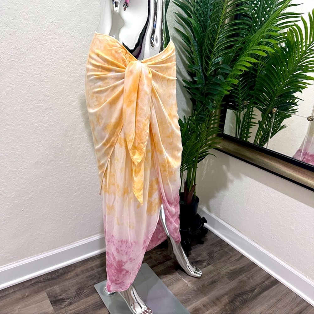 Young Fabulous & Broke Peach and Pink Sarong S - Picture 3 of 7